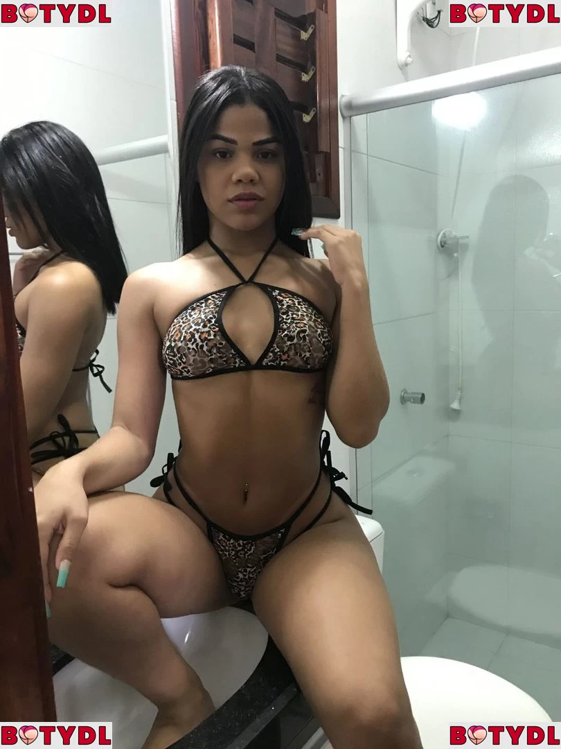 Tati Maya Onlyfans Photo Gallery 