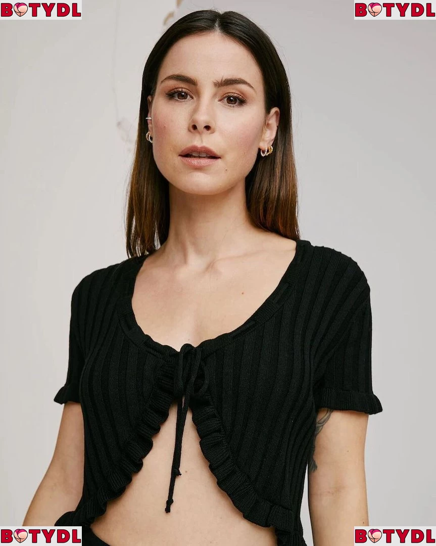 Lena Meyer-Landrut Onlyfans Photo Gallery 