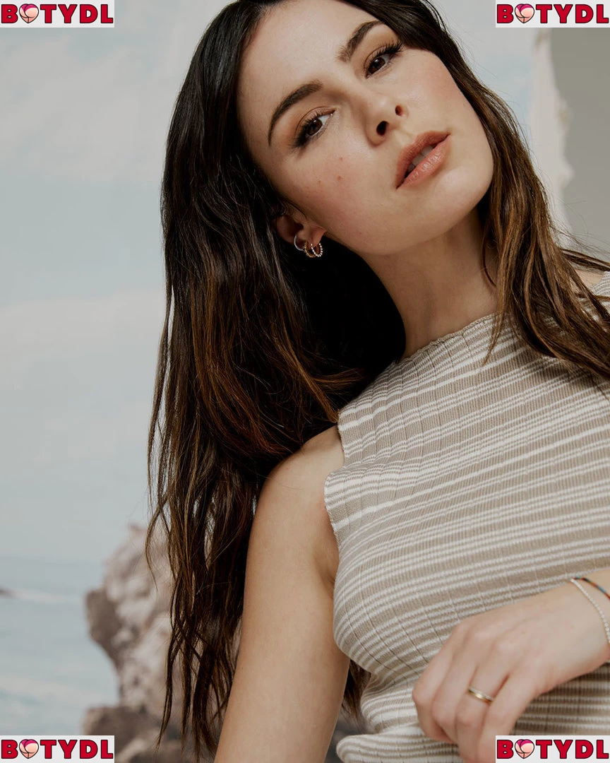 Lena Meyer-Landrut Onlyfans Photo Gallery 