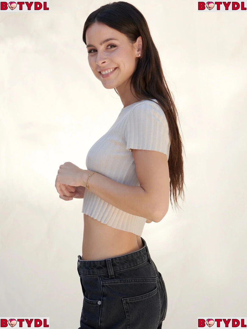 Lena Meyer-Landrut Onlyfans Photo Gallery 