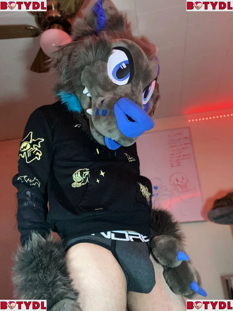 glitchyfur Onlyfans Photo Gallery 