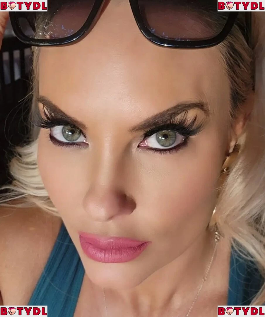 Nicole Coco Austin Onlyfans Photo Gallery 