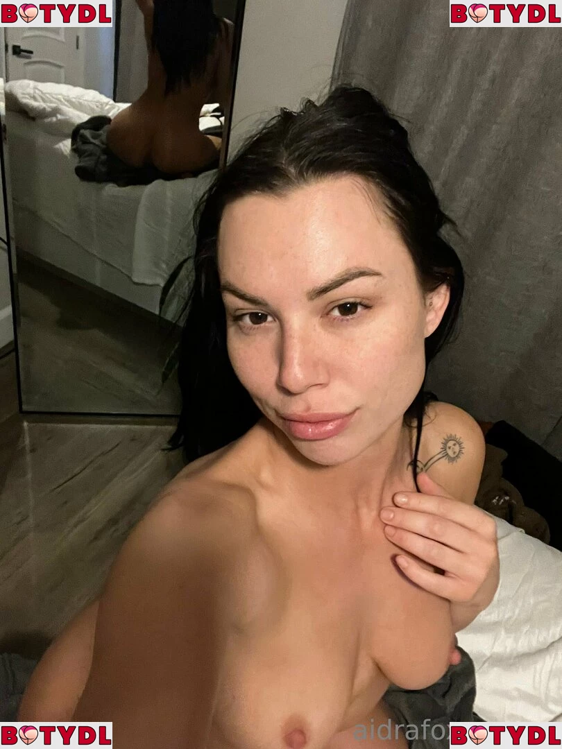 Aidra Fox Onlyfans Photo Gallery 