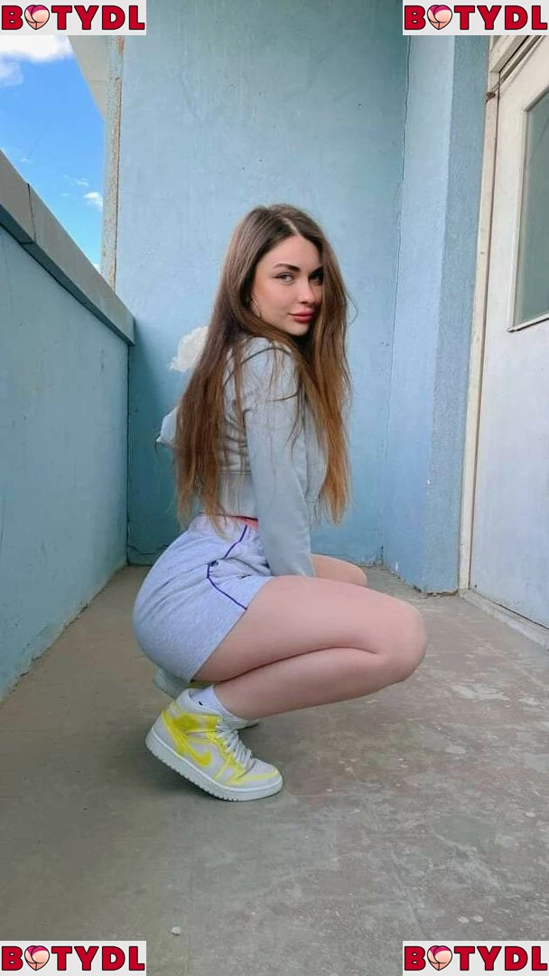 Arina Berdnikova Onlyfans Photo Gallery 