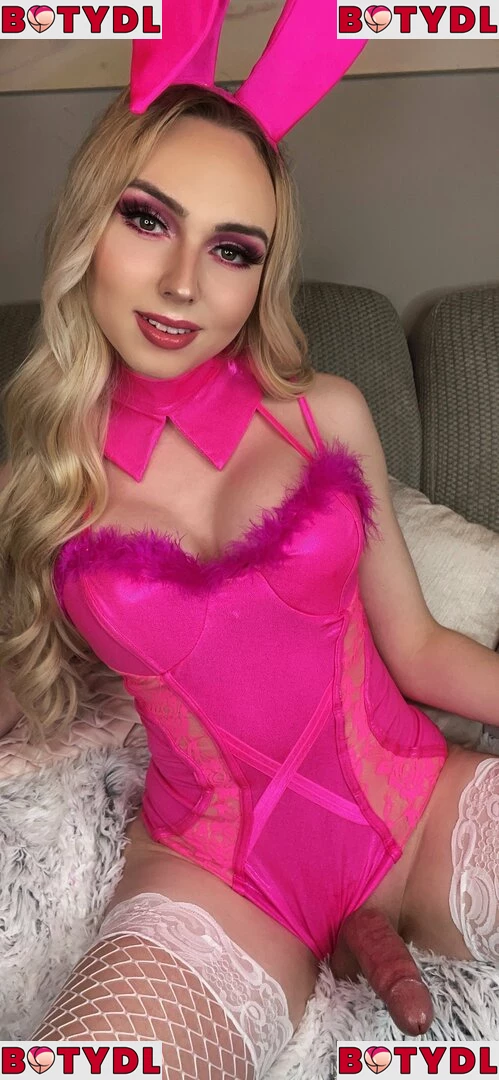 victoriaprice Onlyfans Photo Gallery 