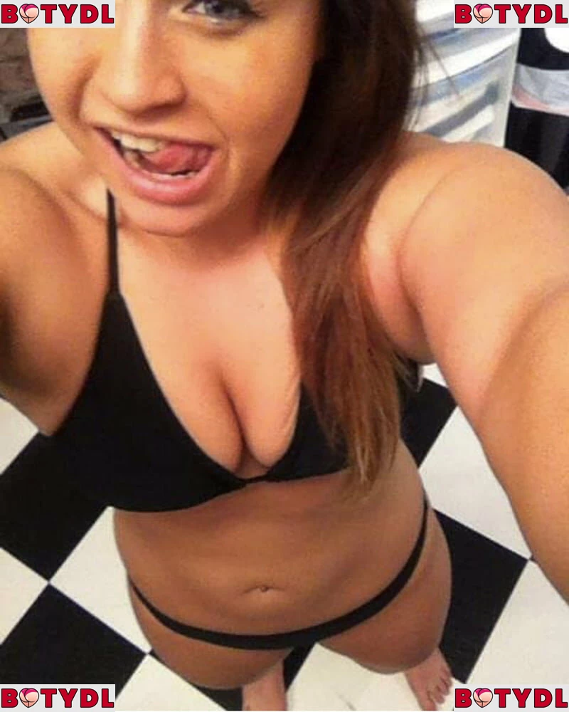 Jordynne Grace Onlyfans Photo Gallery 