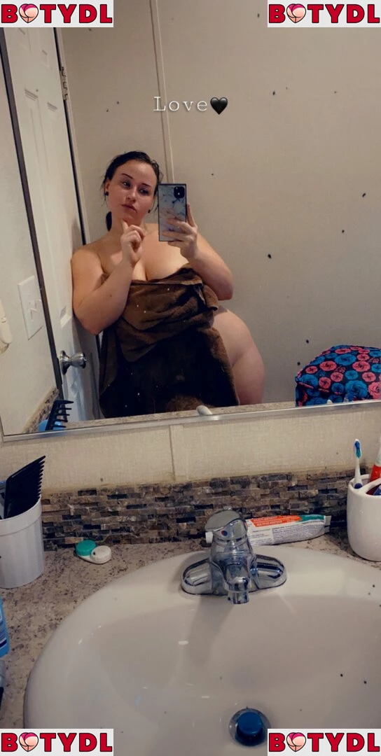 Jordynne Grace Onlyfans Photo Gallery 