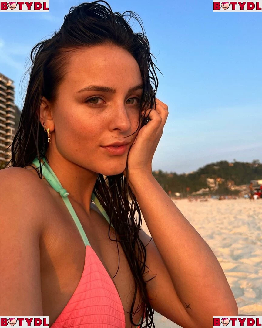 Larissa Manoela Onlyfans Photo Gallery 