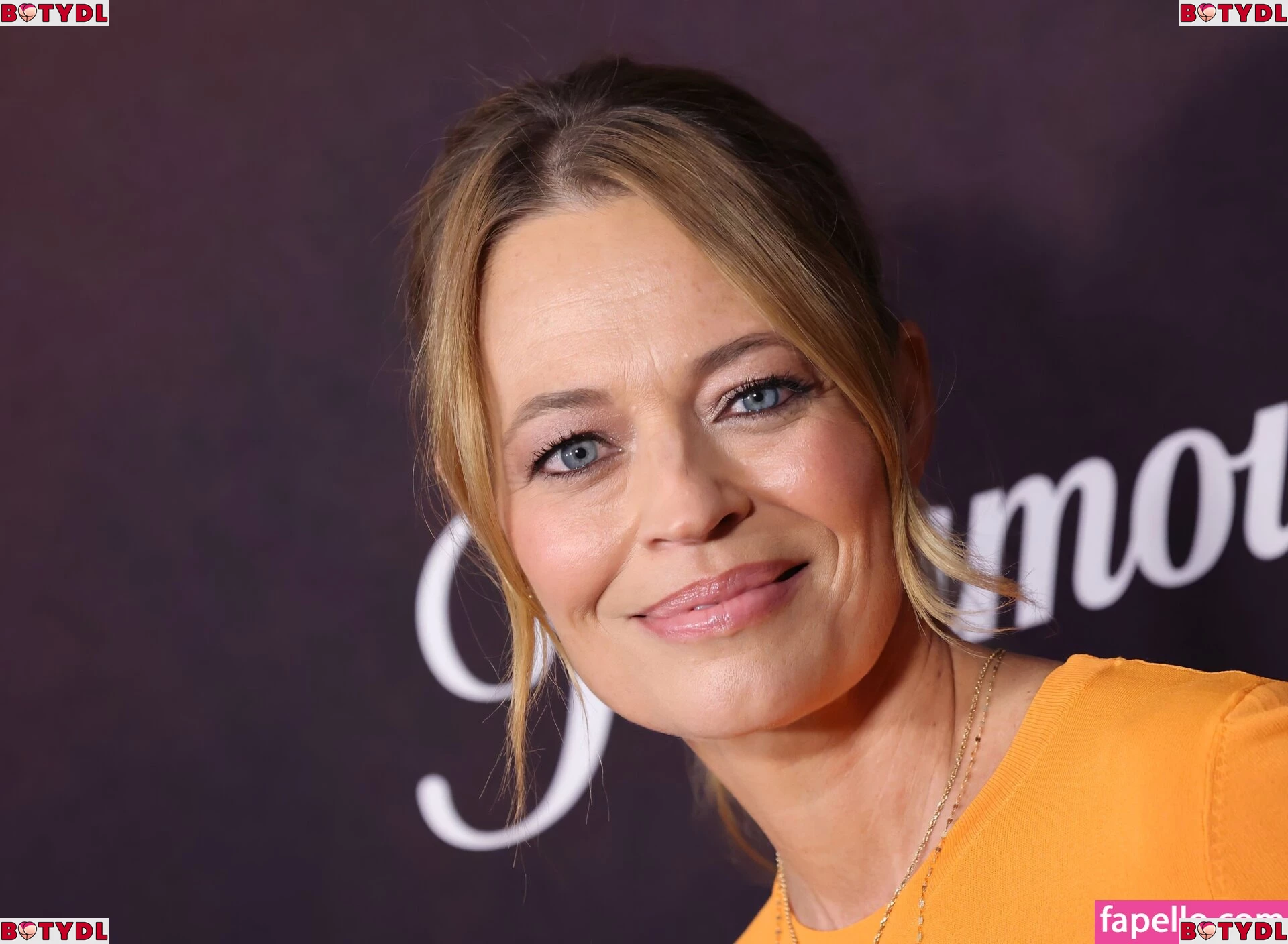 Jeri Ryan Onlyfans Photo Gallery 