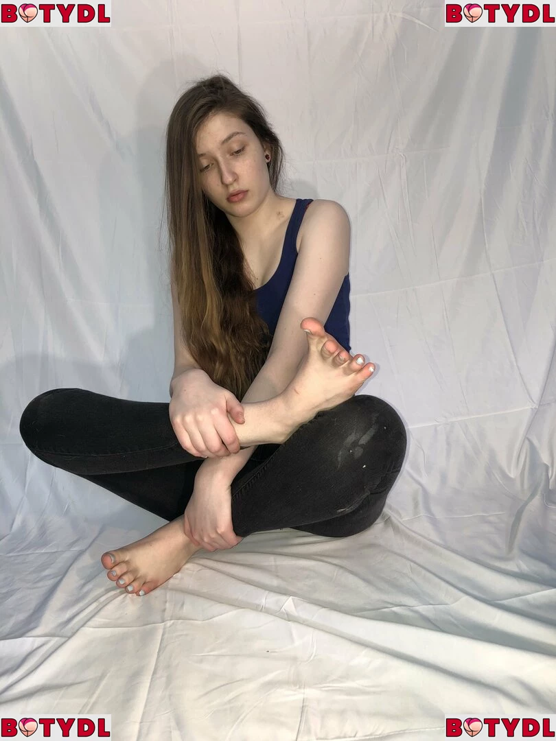 footiesfeets Onlyfans Photo Gallery 