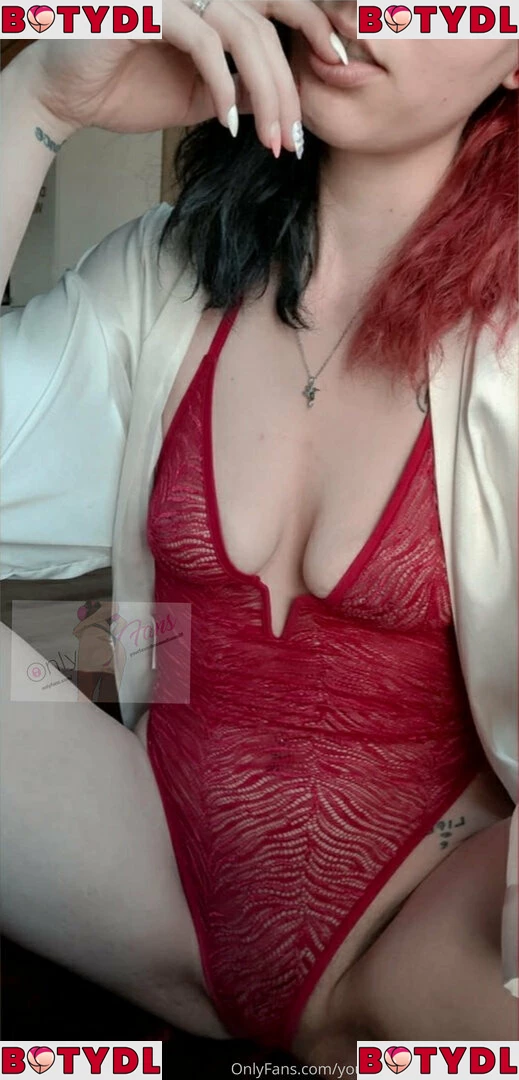 yourfavoritecanadianmilf Onlyfans Photo Gallery 