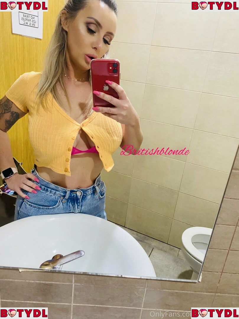 hotsluttymilf Onlyfans Photo Gallery 