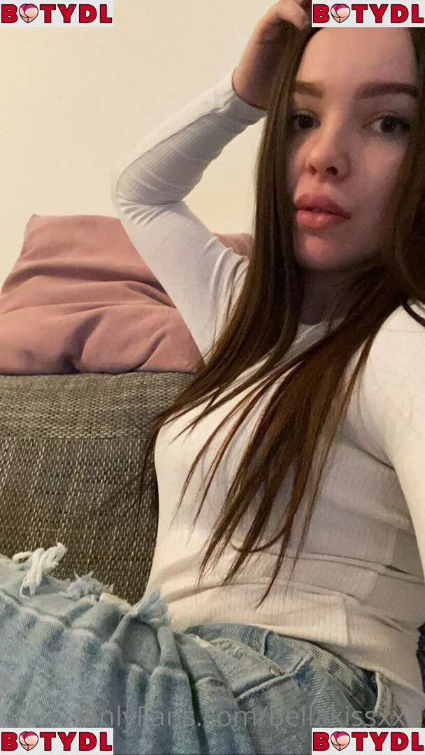 bellakissxxx Onlyfans Photo Gallery 