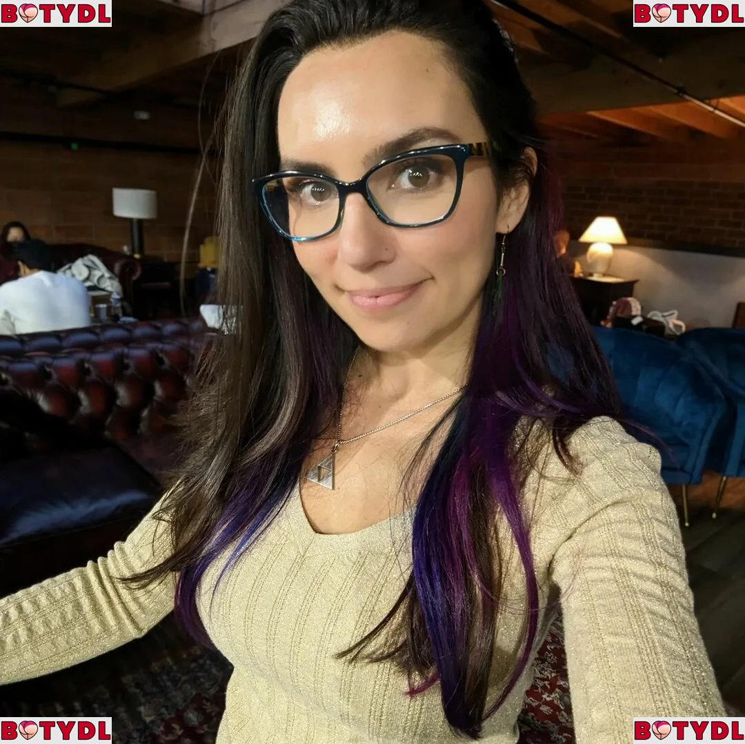 Trisha Hershberger Onlyfans Photo Gallery 