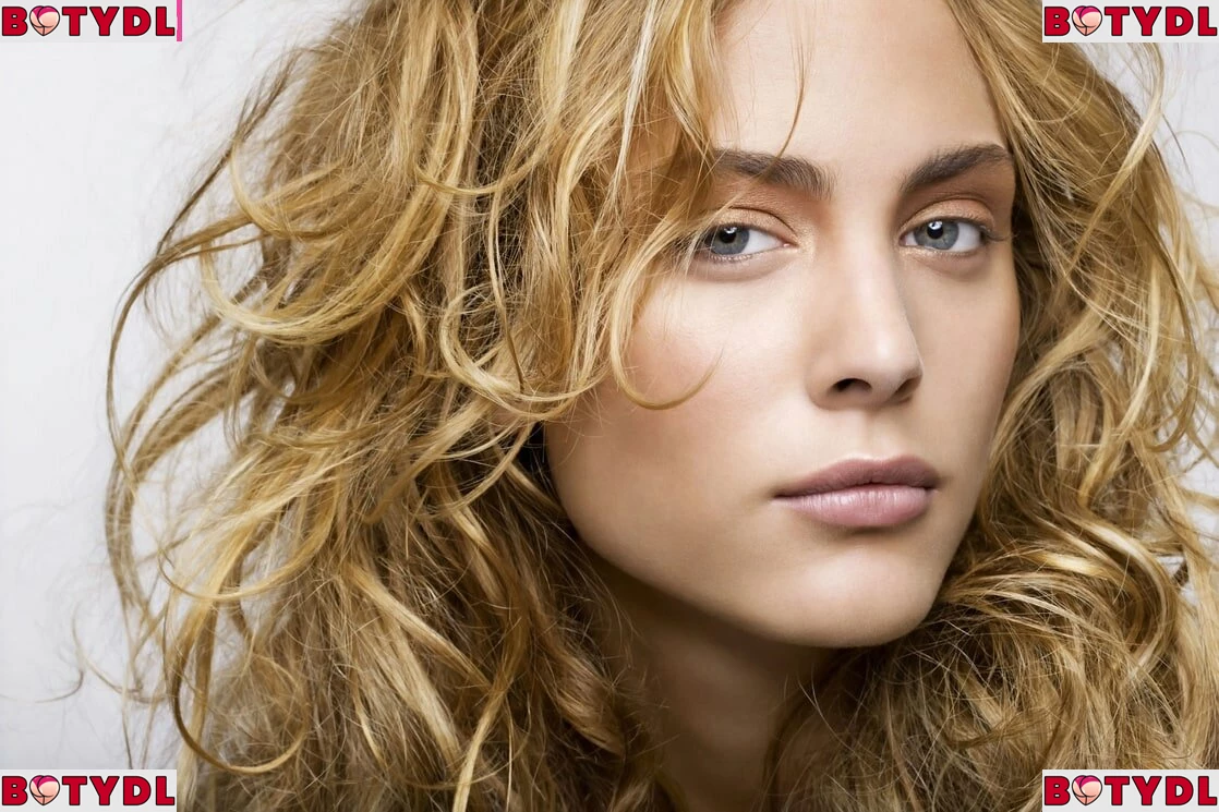 Nora Arnezeder Onlyfans Photo Gallery 