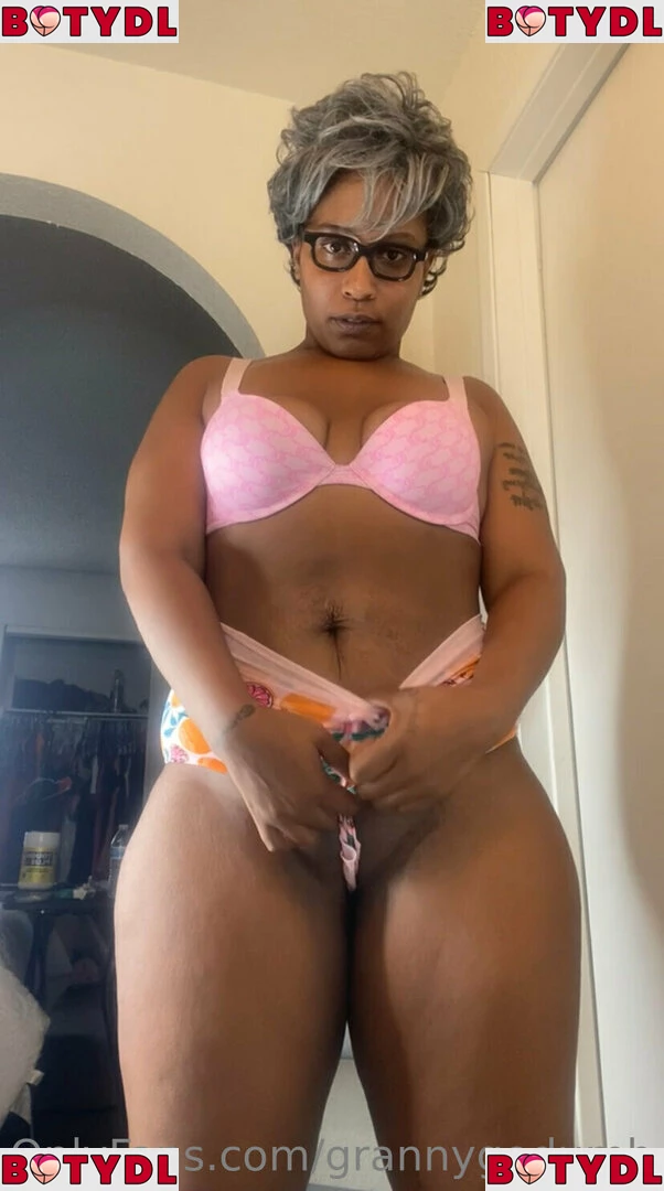 grannygodumb Onlyfans Photo Gallery 