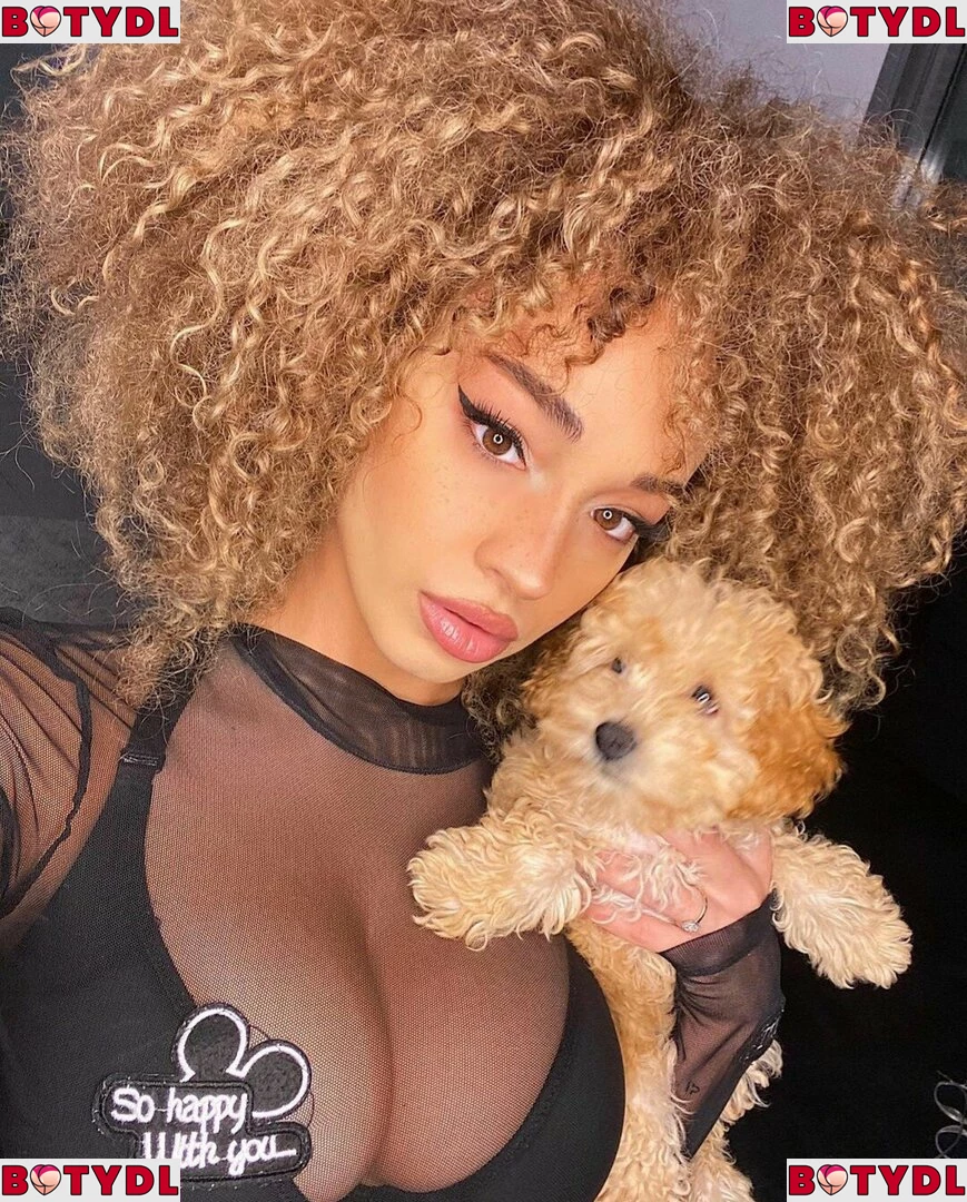 Dana Curly Onlyfans Photo Gallery 