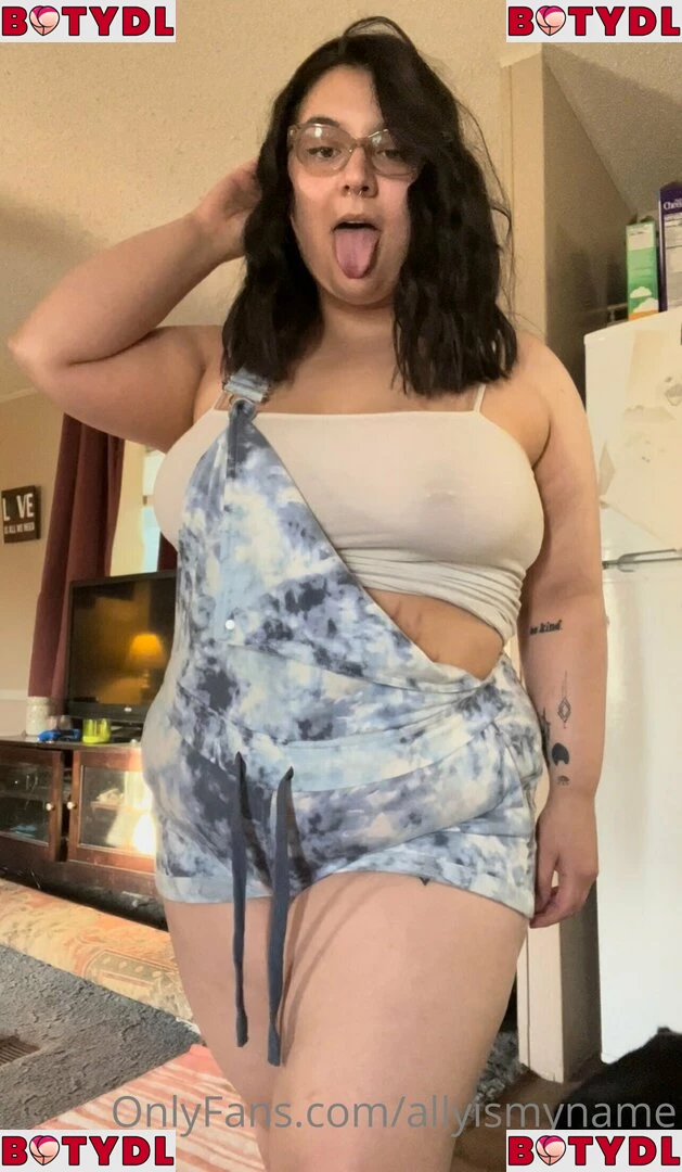 allyismyname Onlyfans Photo Gallery 