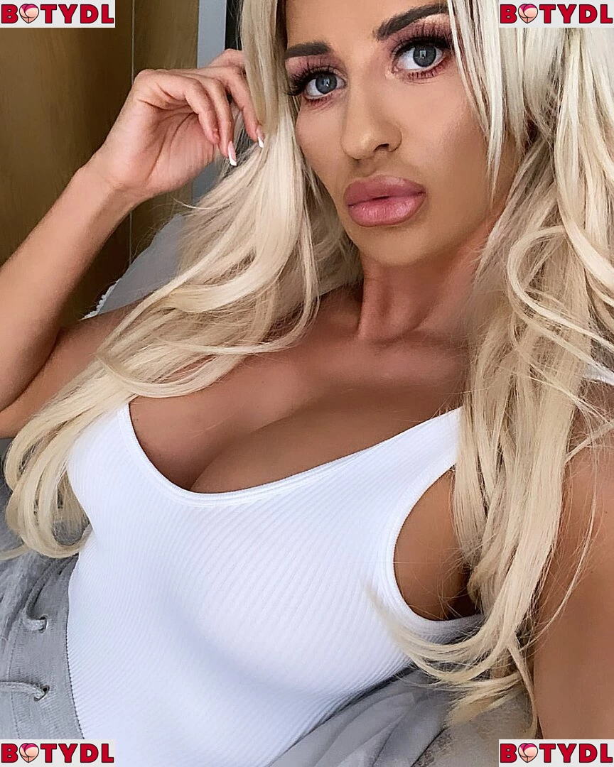 Sienna Day Onlyfans Photo Gallery 