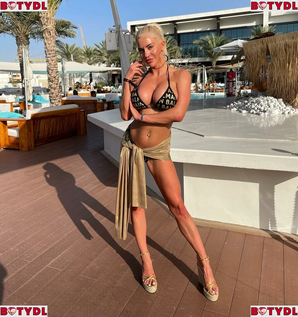 Sienna Day Onlyfans Photo Gallery 