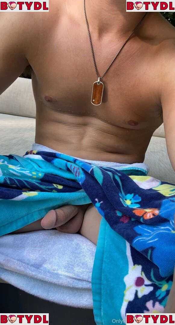 makaarons Onlyfans Photo Gallery 