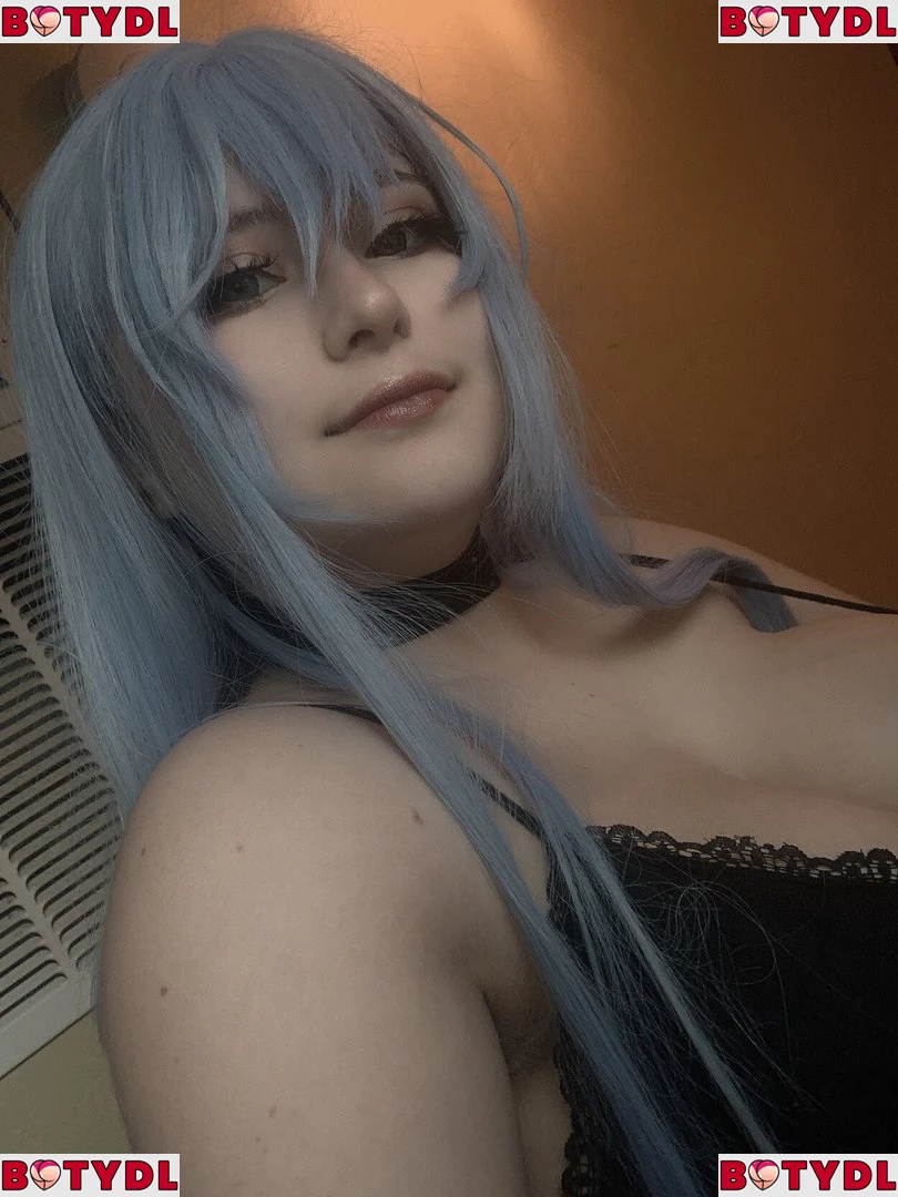 Mikumiku Onlyfans Photo Gallery 