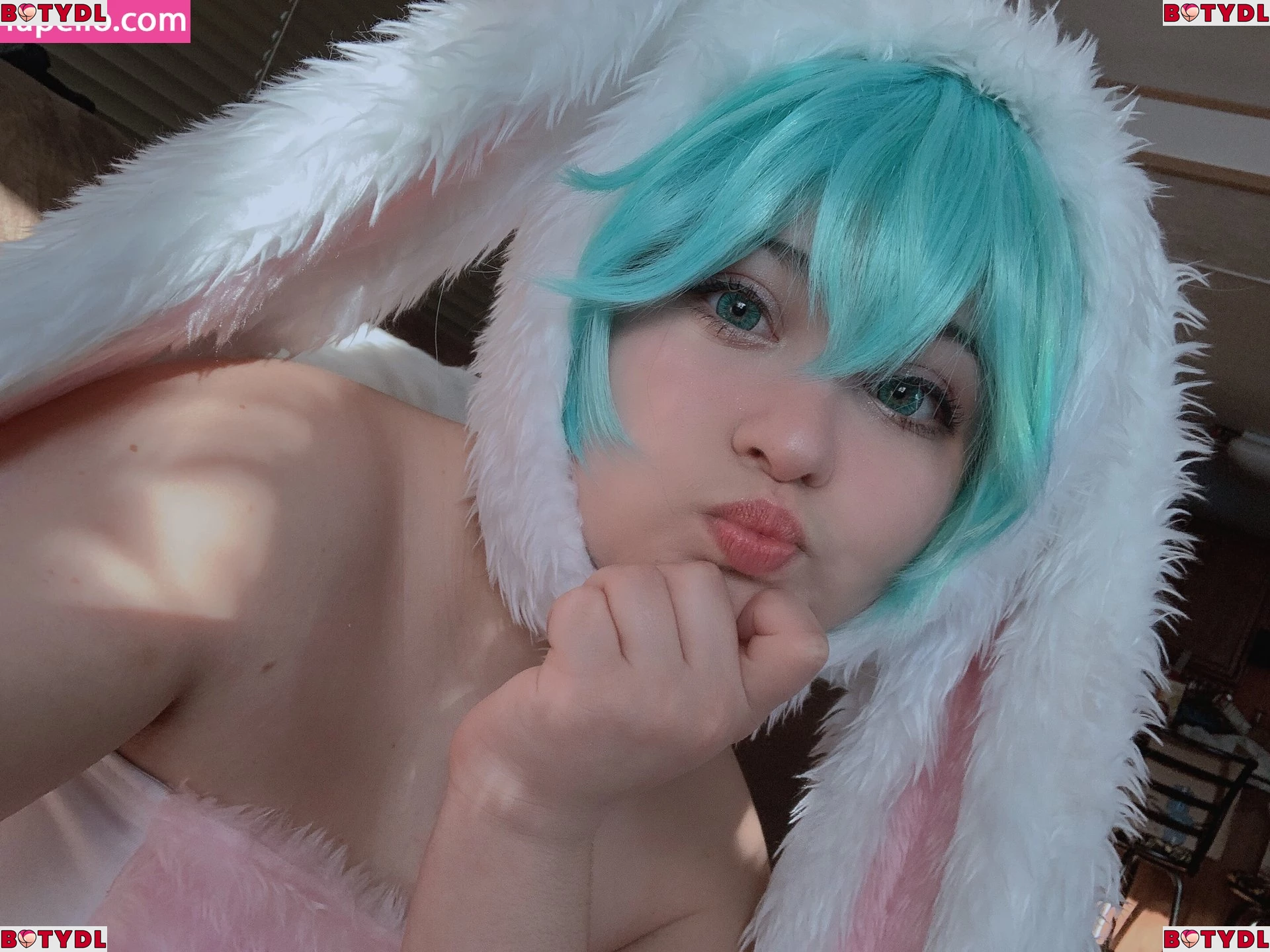 Mikumiku Onlyfans Photo Gallery 