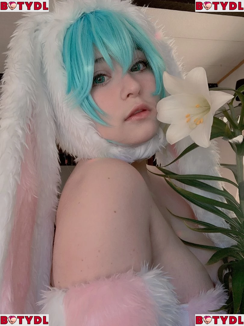 Mikumiku Onlyfans Photo Gallery 