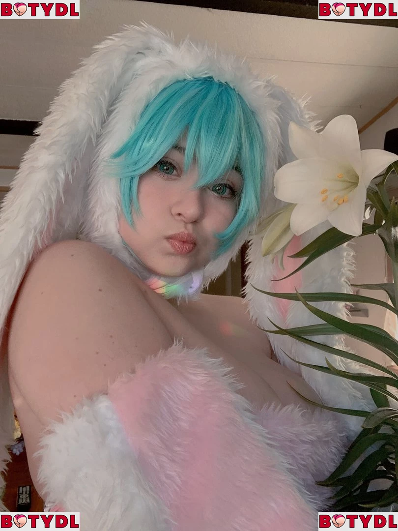 Mikumiku Onlyfans Photo Gallery 