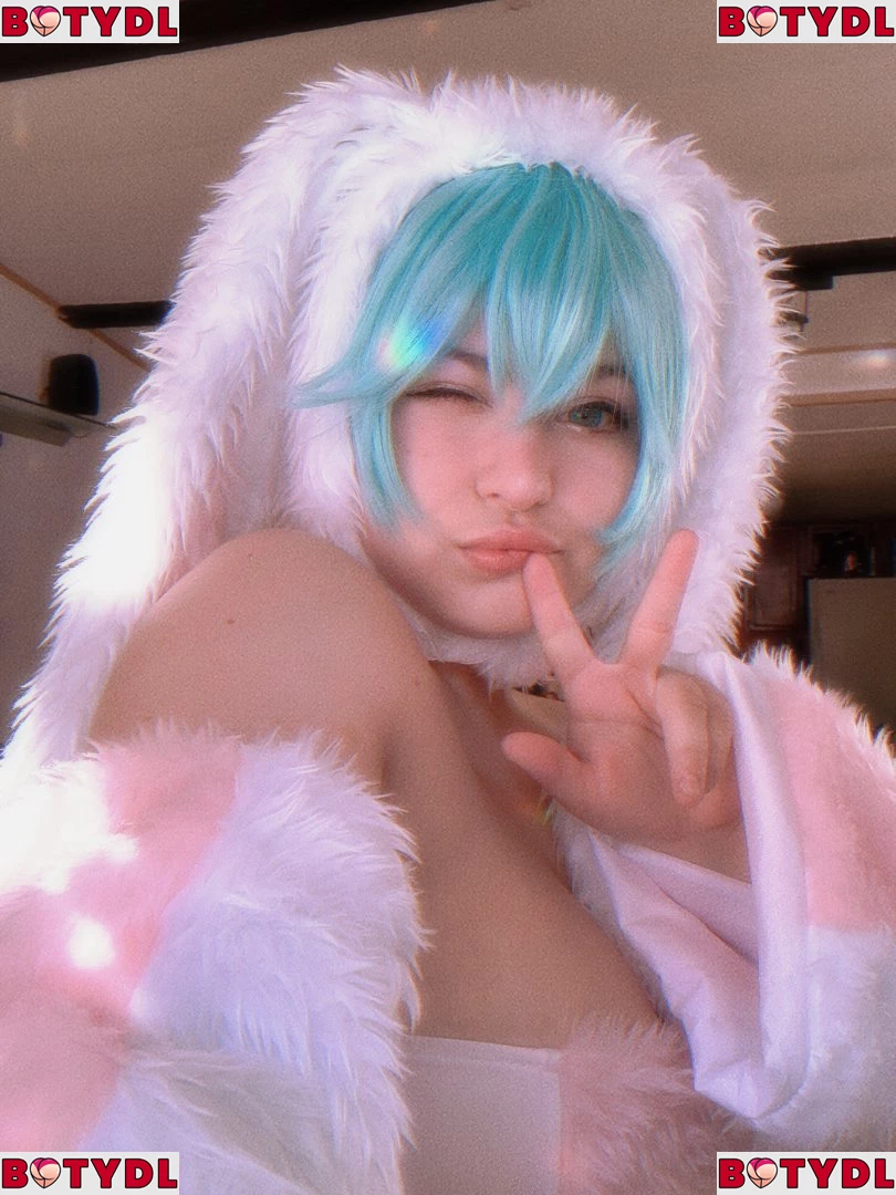 Mikumiku Onlyfans Photo Gallery 