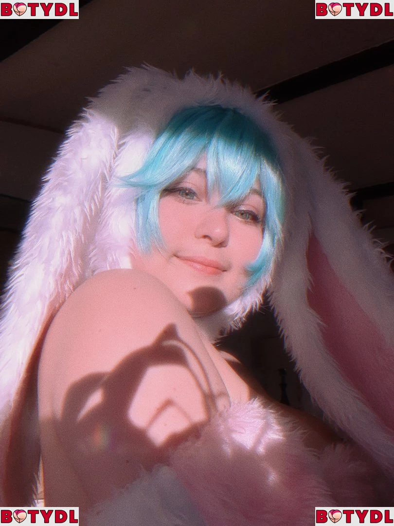 Mikumiku Onlyfans Photo Gallery 