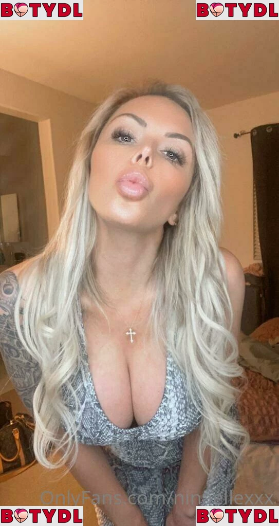 ninaellexxx Onlyfans Photo Gallery 