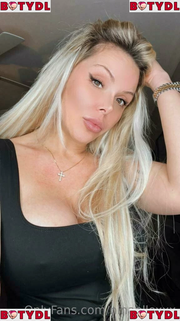 ninaellexxx Onlyfans Photo Gallery 