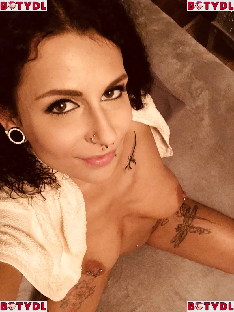 Mara Martinez Onlyfans Photo Gallery 