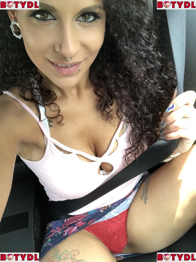 Mara Martinez Onlyfans Photo Gallery 