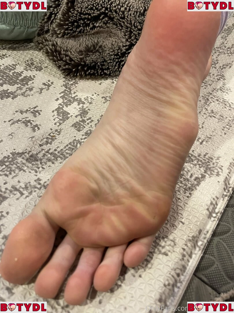 goddesszeldafeet11 Onlyfans Photo Gallery 