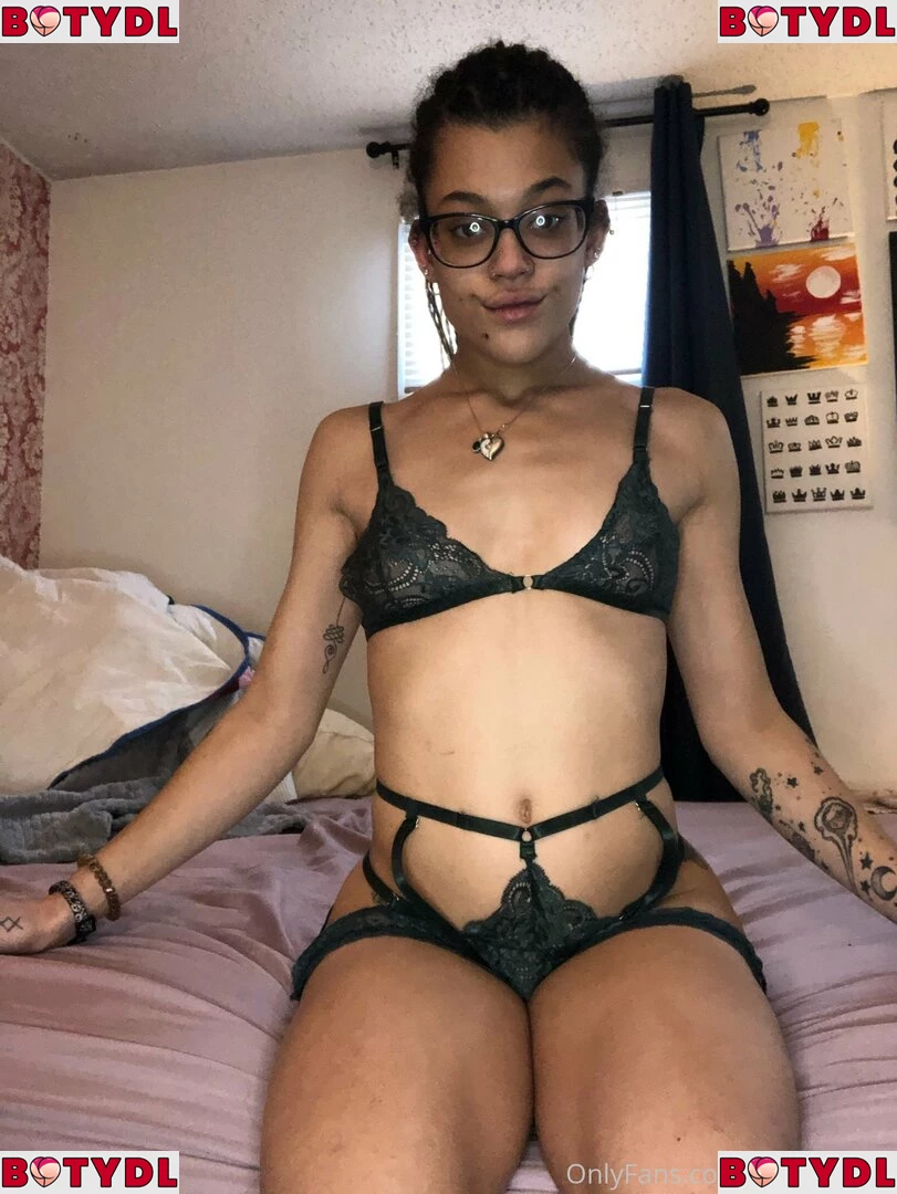 lauryn.roes Onlyfans Photo Gallery 