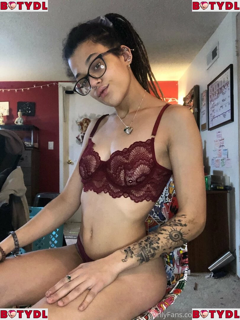 lauryn.roes Onlyfans Photo Gallery 