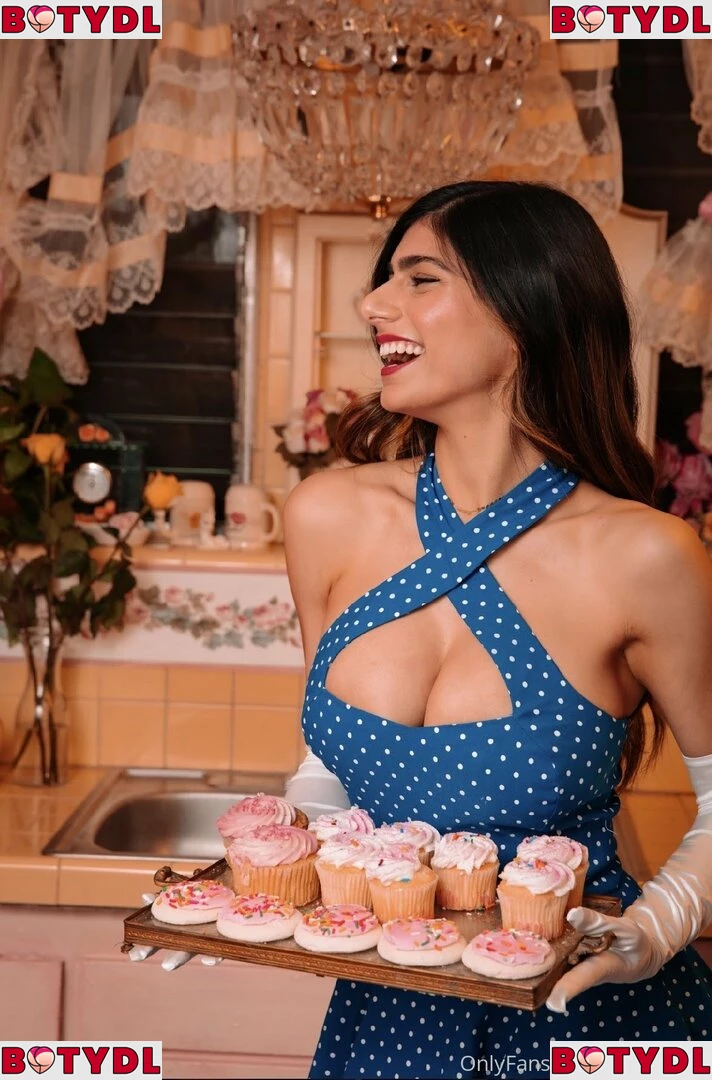 miakhalifa Onlyfans Photo Gallery 