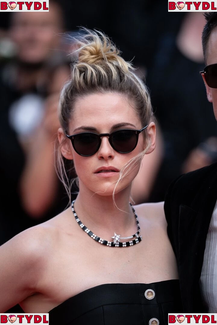 Kristen Stewart Onlyfans Photo Gallery 