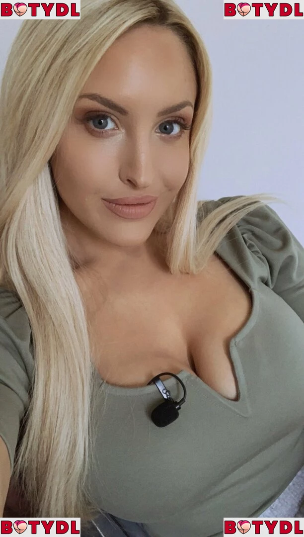 Emma Jones Onlyfans Photo Gallery 