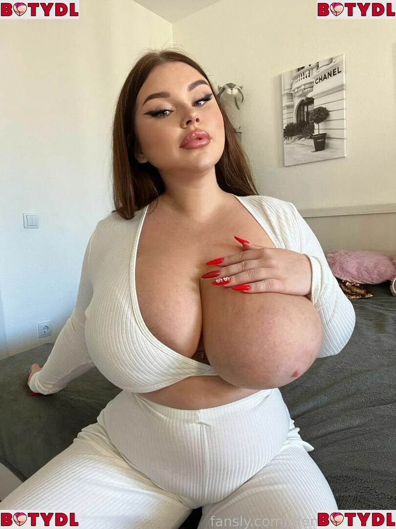 Alena Ostanova Onlyfans Photo Gallery 