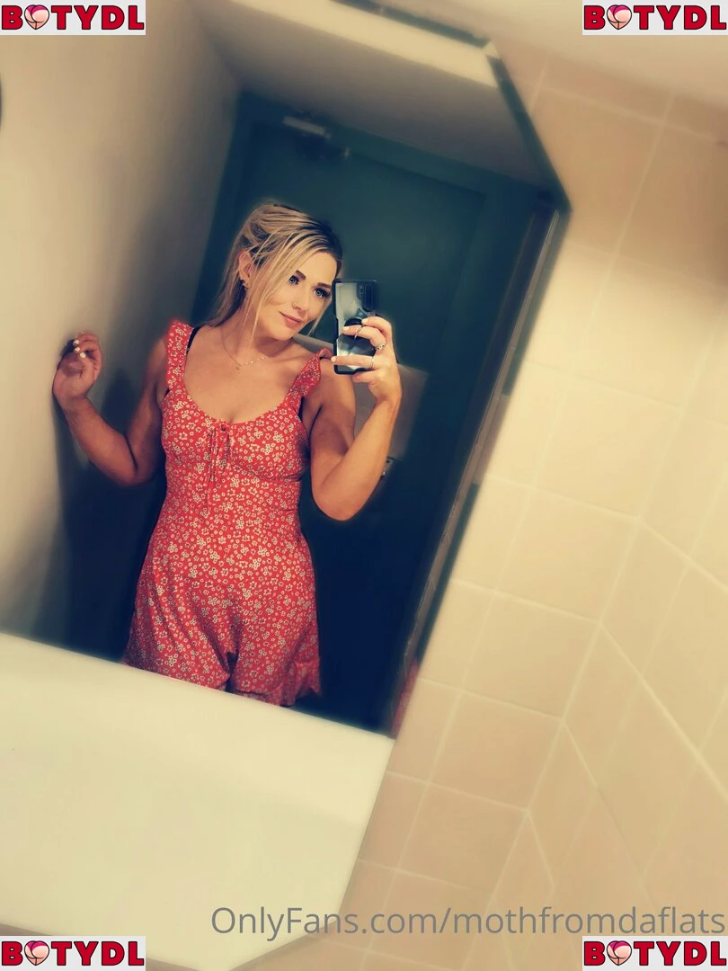 mothfromdaflats Onlyfans Photo Gallery 