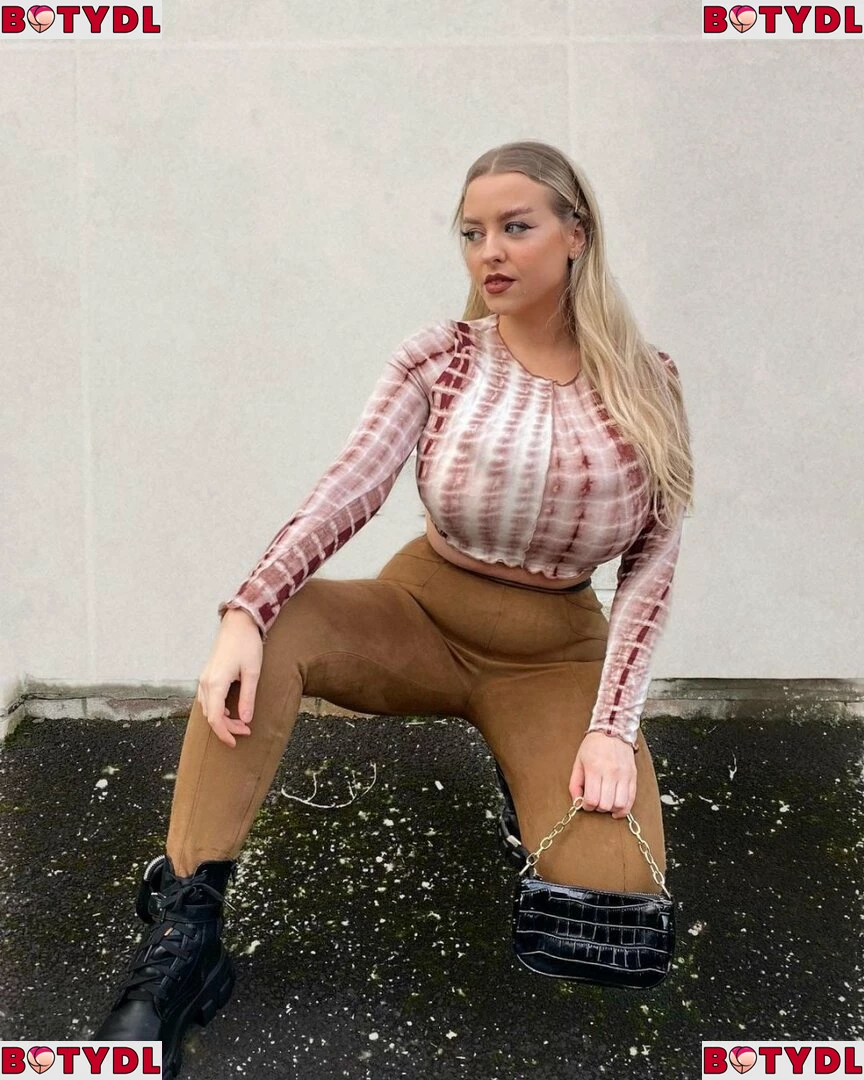 Amber Rose Brightman Onlyfans Photo Gallery 