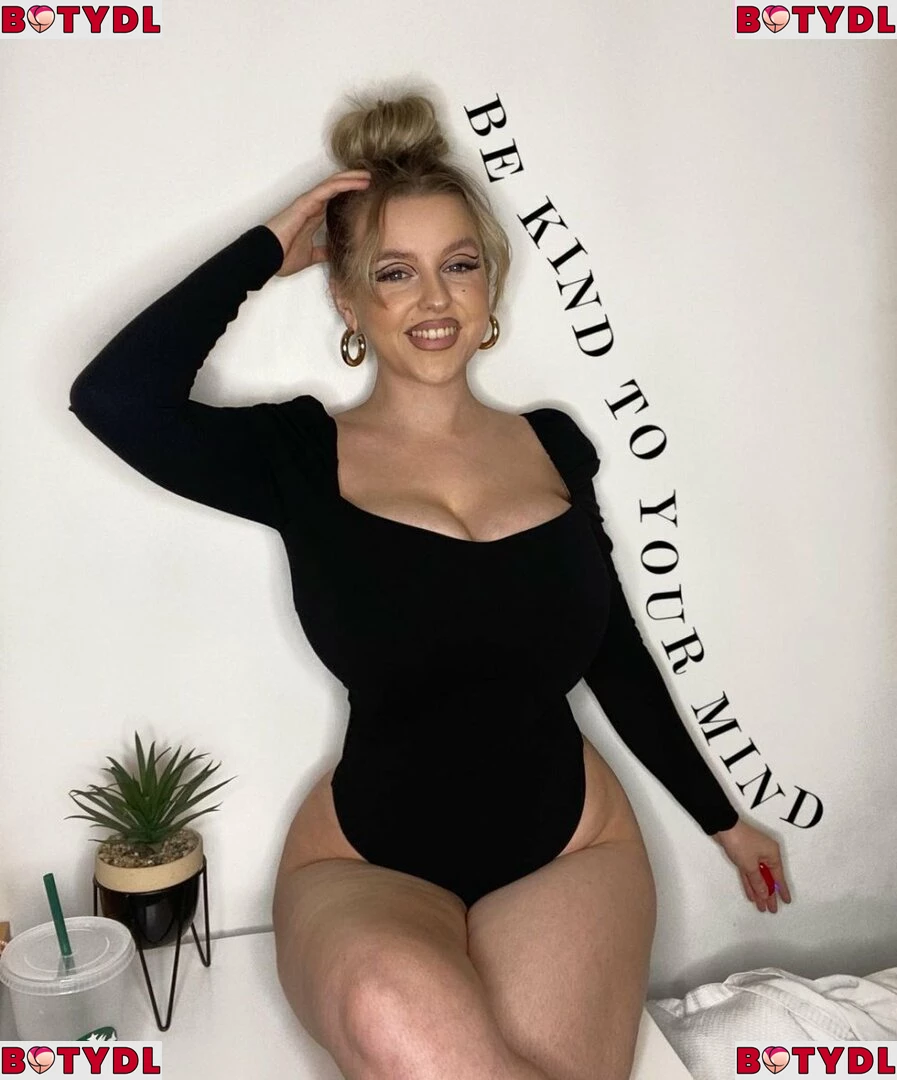 Amber Rose Brightman Onlyfans Photo Gallery 