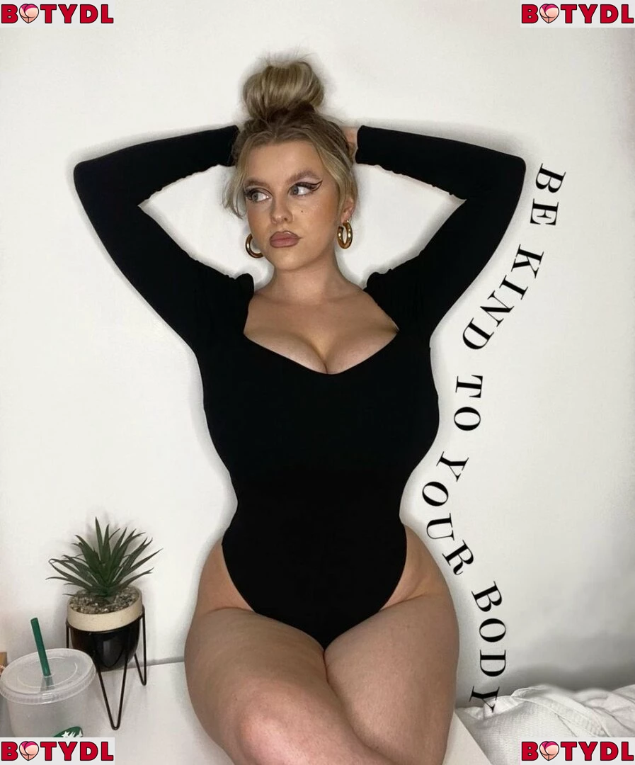 Amber Rose Brightman Onlyfans Photo Gallery 