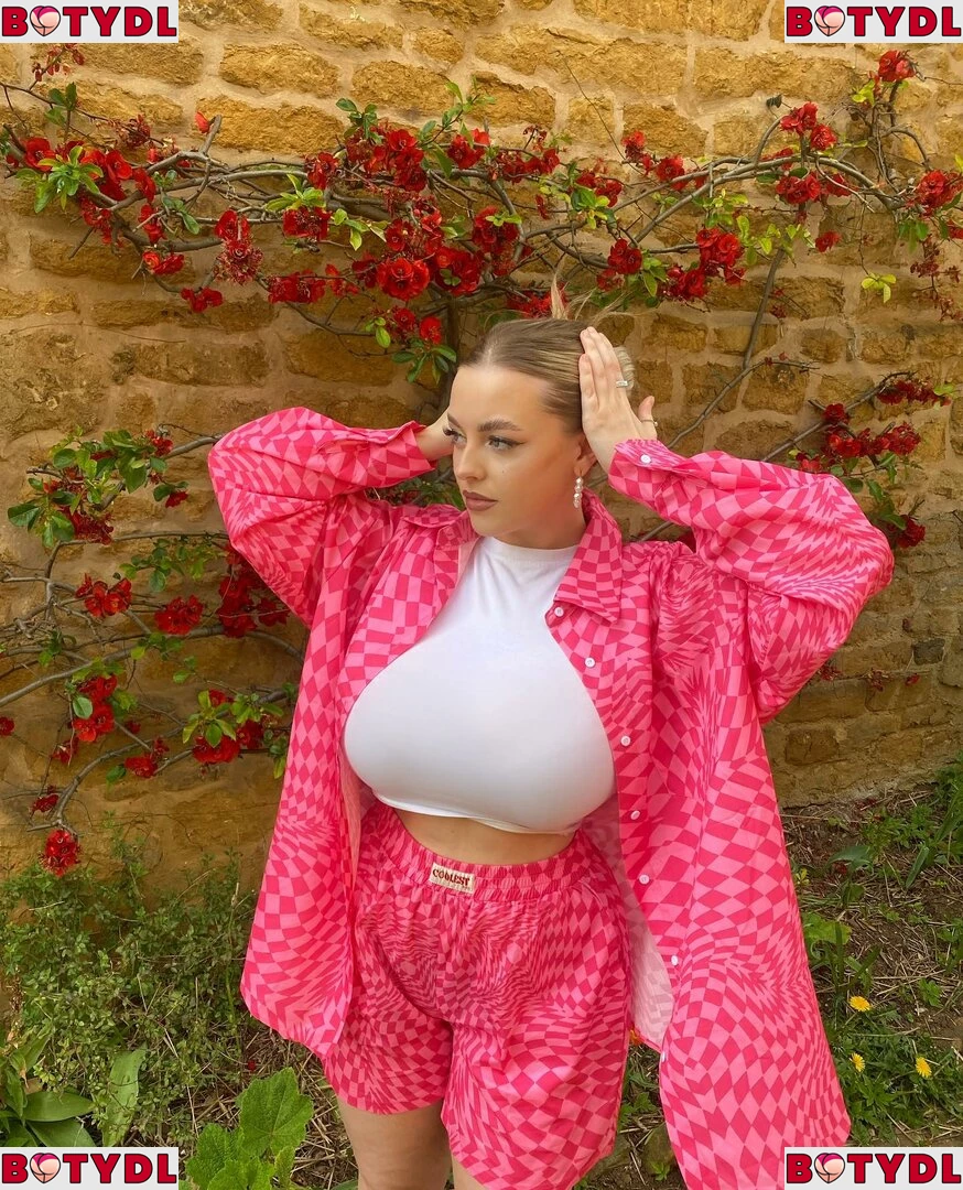 Amber Rose Brightman Onlyfans Photo Gallery 