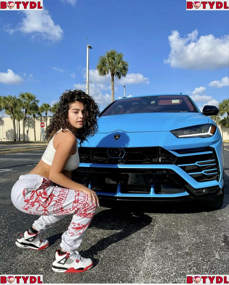 malutrevejo18 Onlyfans Photo Gallery 