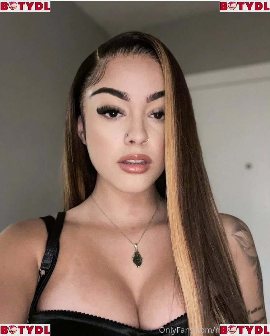 malutrevejo18 Onlyfans Photo Gallery 