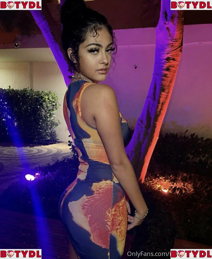 malutrevejo18 Onlyfans Photo Gallery 